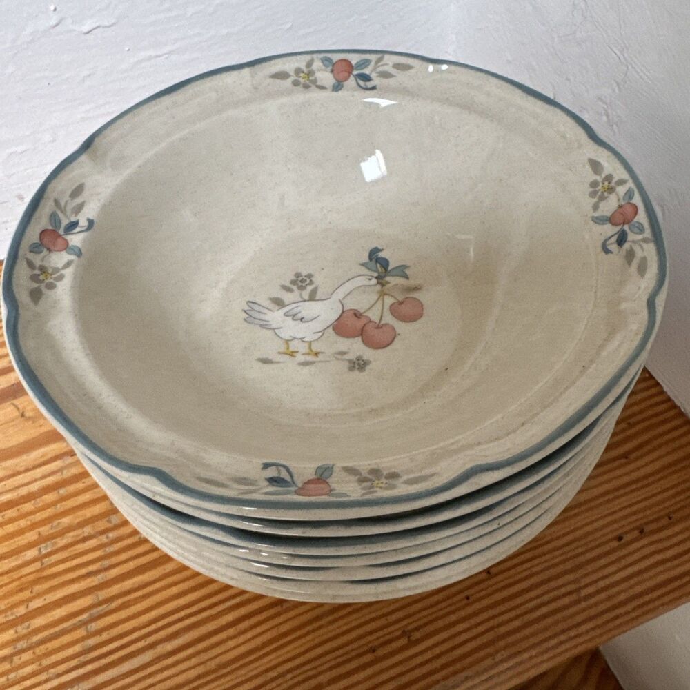 Vintage International Stoneware Marmalade Goose Cereal Soup Bowls Set of 7 Nice!